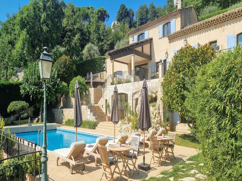 Loup Castel Boutique Hotel B&b image