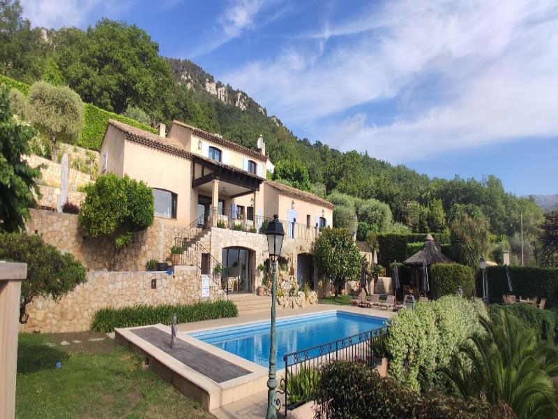 Loup Castel Boutique Hotel B&b image