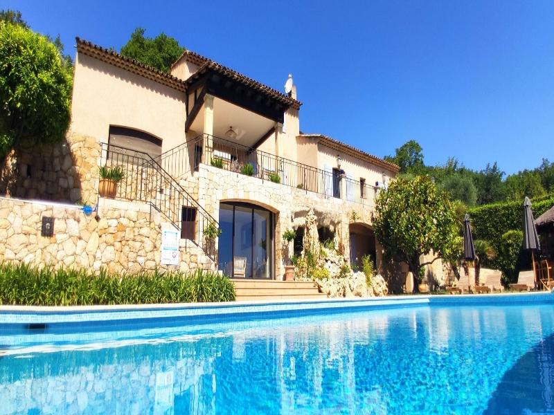 Loup Castel Boutique Hotel B&b image