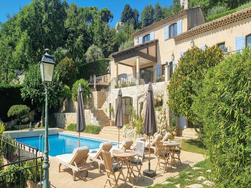 Loup Castel Boutique Hotel B&b image