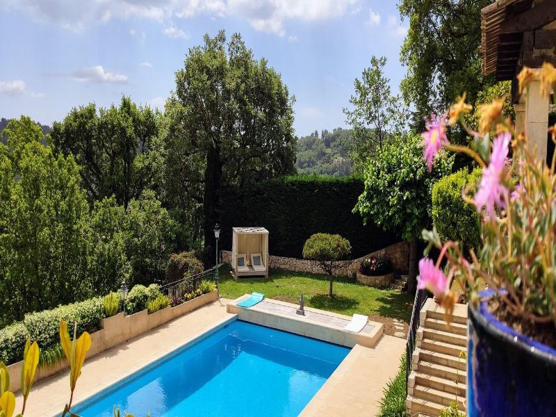 Loup Castel Boutique Hotel B&b image