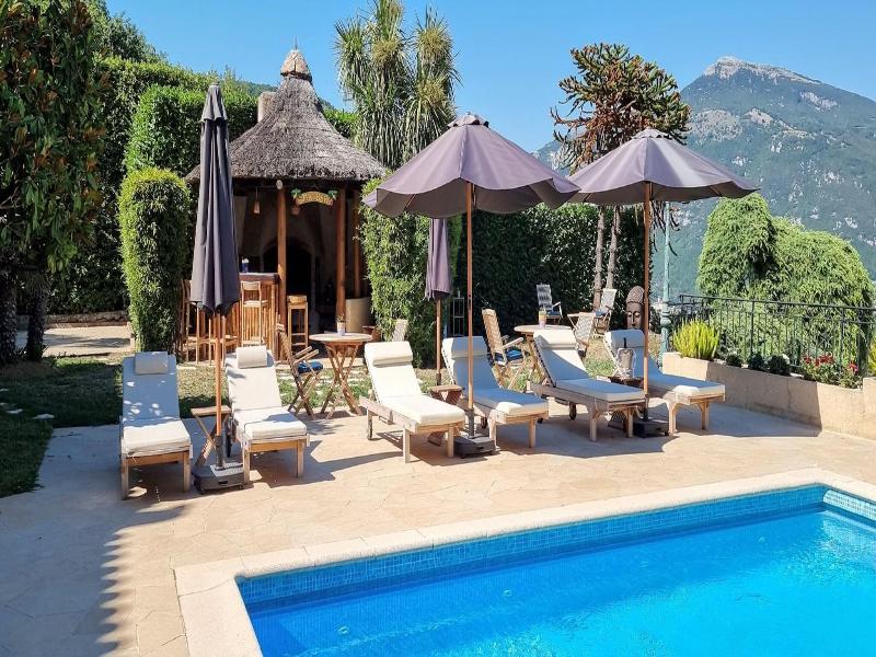 Loup Castel Boutique Hotel B&b image