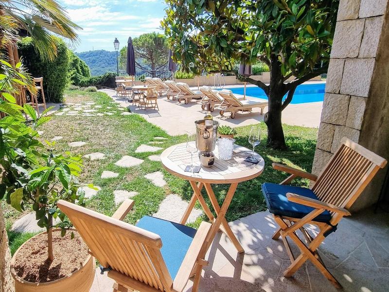 Loup Castel Boutique Hotel B&b image