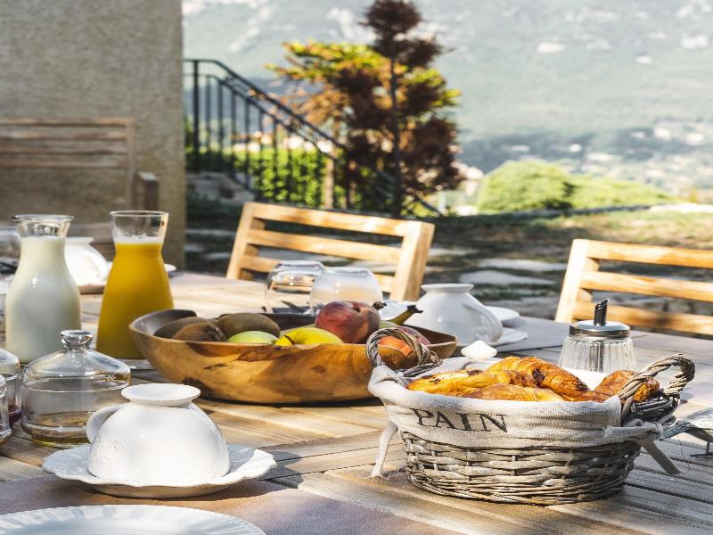 Loup Castel Boutique Hotel B&b image