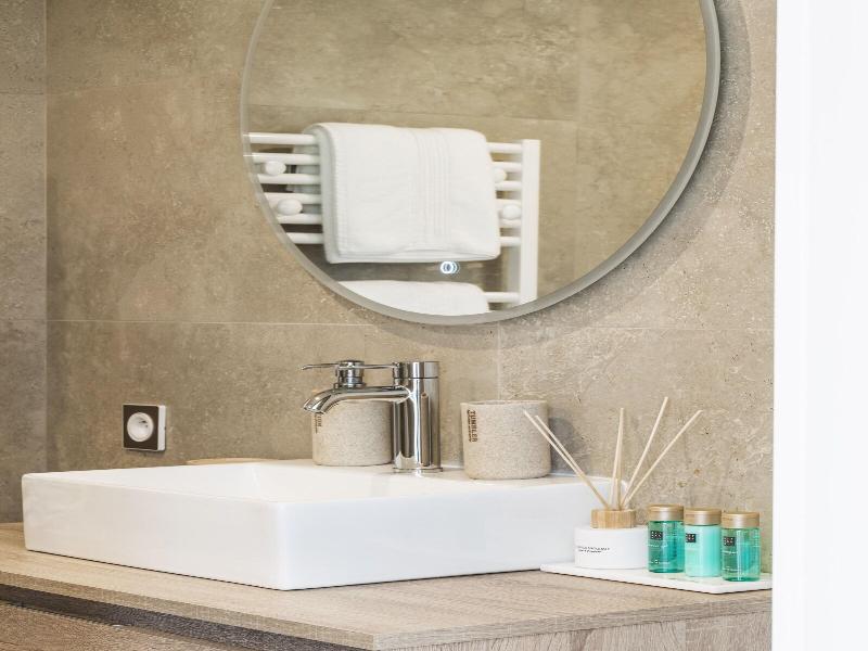 Loup Castel Boutique Hotel B&b image
