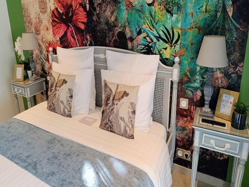 Loup Castel Boutique Hotel B&b image