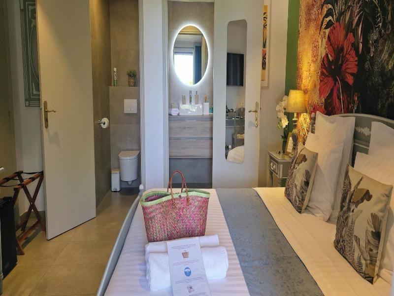 Loup Castel Boutique Hotel B&b image