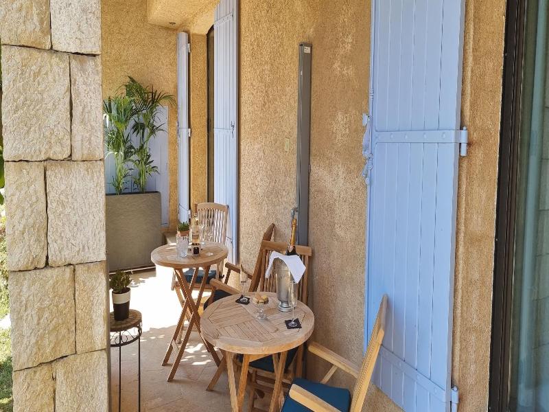 Loup Castel Boutique Hotel B&b image