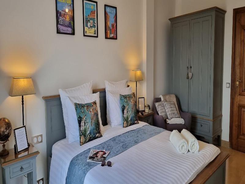 Loup Castel Boutique Hotel B&b image
