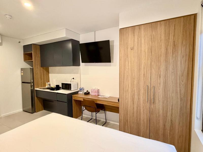 The Park Oasis Burwood image