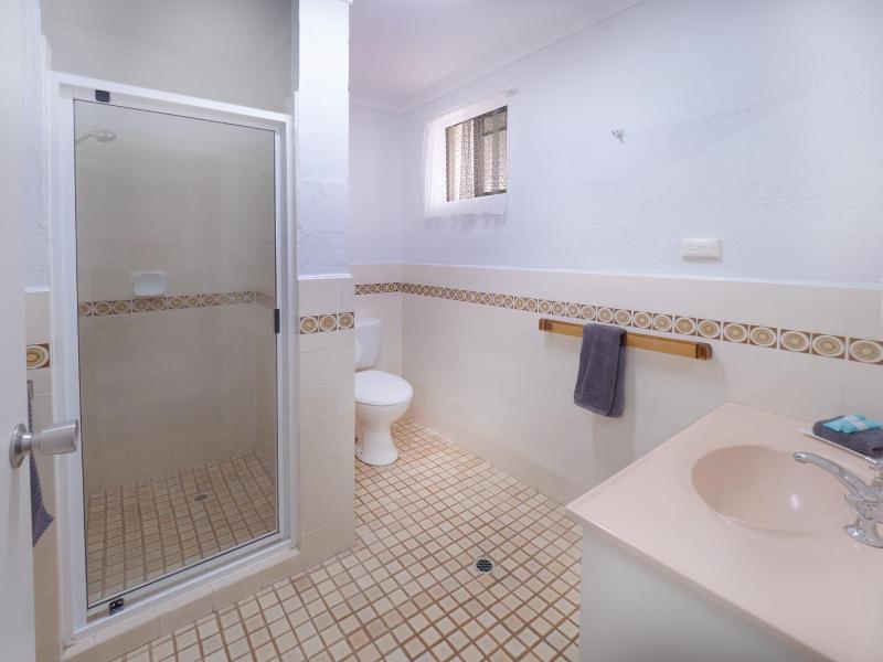 Boyne Island Motel And Villas image