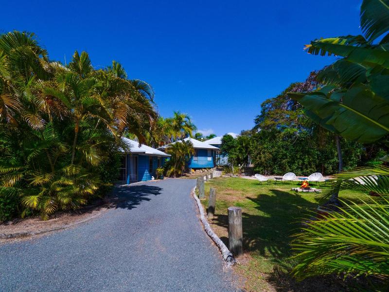 Boyne Island Motel And Villas image