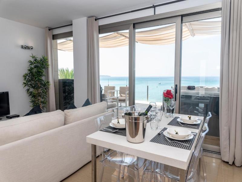 Apartaments Delfin image