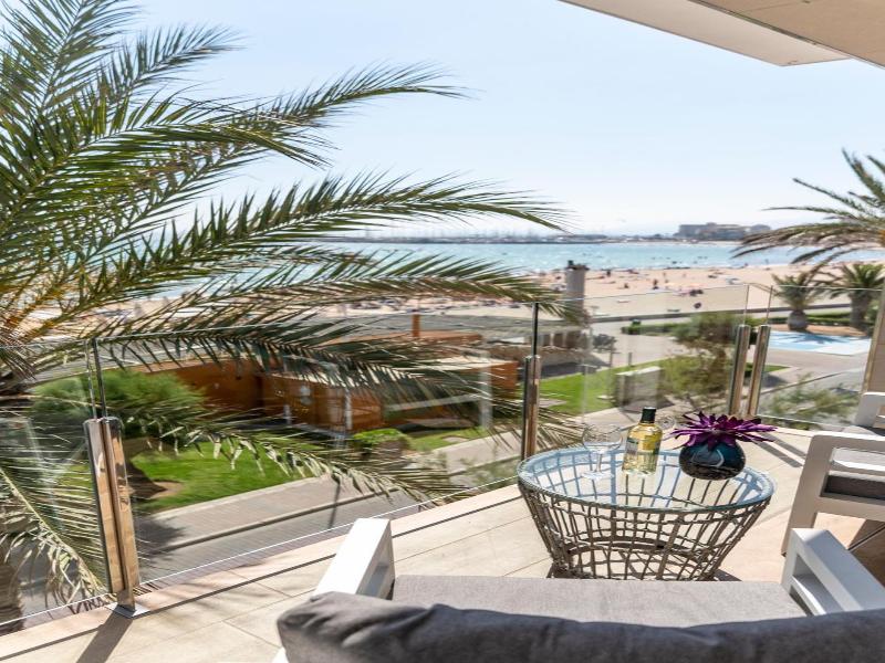 Apartaments Delfin image