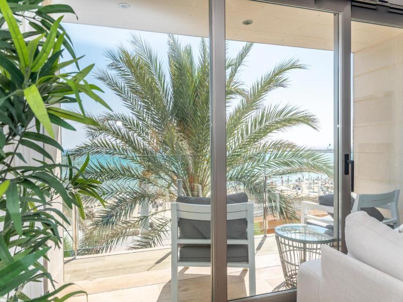 Apartaments Delfin image