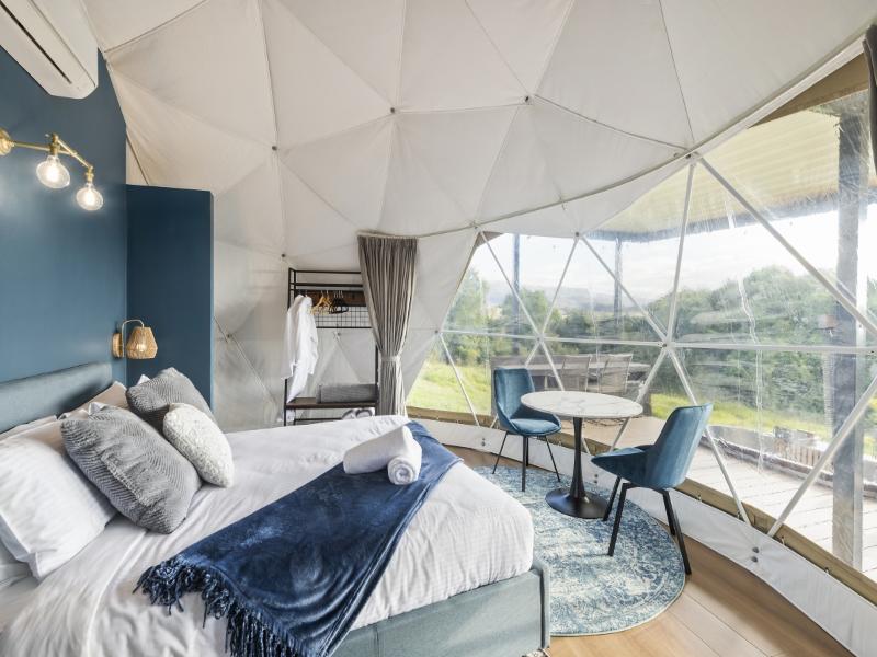 Cicada Luxury Camping image
