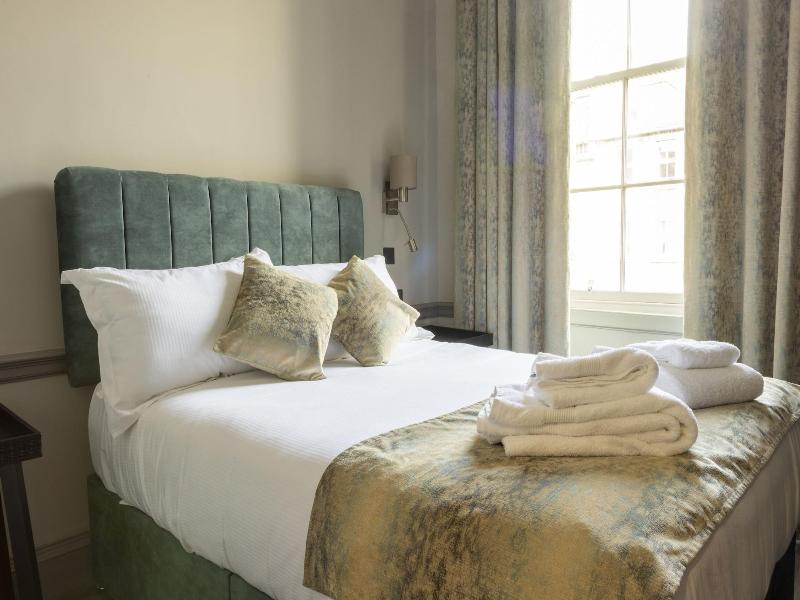 Mono Suites New Town image