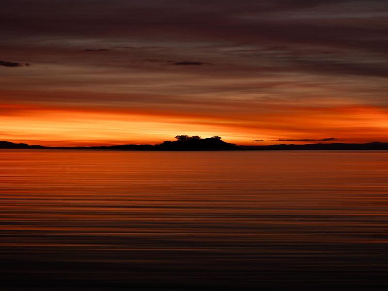 Menjaga Bay