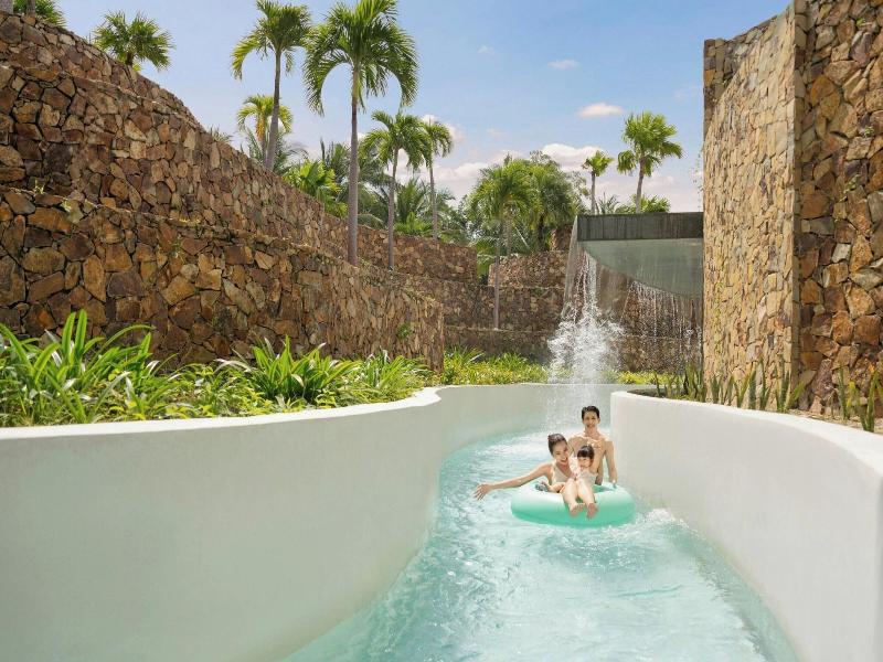 Jw Marriott Cam Ranh Bay Resort & Spa image
