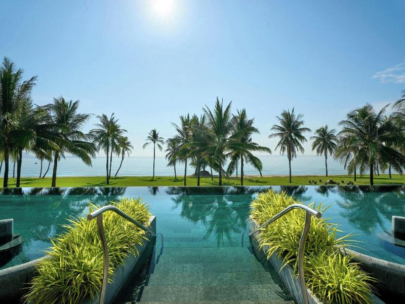 Jw Marriott Cam Ranh Bay Resort & Spa image