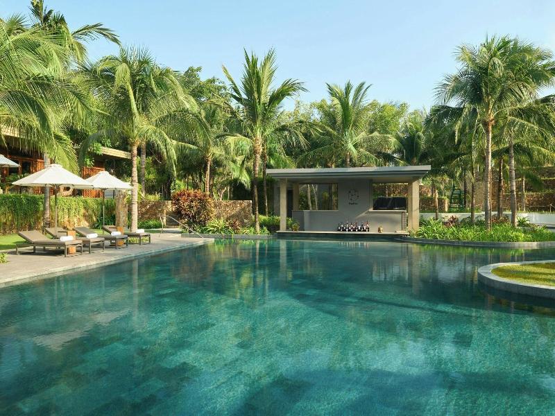 Jw Marriott Cam Ranh Bay Resort & Spa image