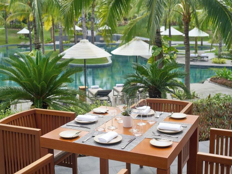 Jw Marriott Cam Ranh Bay Resort & Spa image