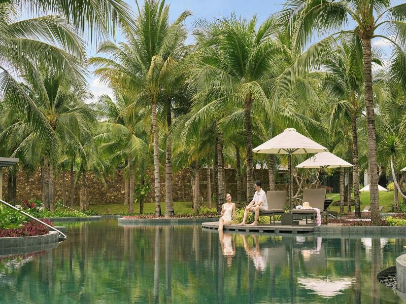 Jw Marriott Cam Ranh Bay Resort & Spa image