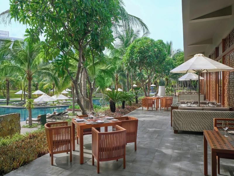Jw Marriott Cam Ranh Bay Resort & Spa image
