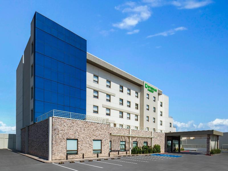 Wyndham Garden Saltillo 2