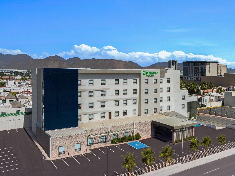Wyndham Garden Saltillo 3