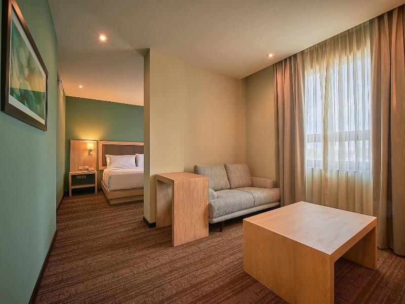 Wyndham Garden Saltillo image