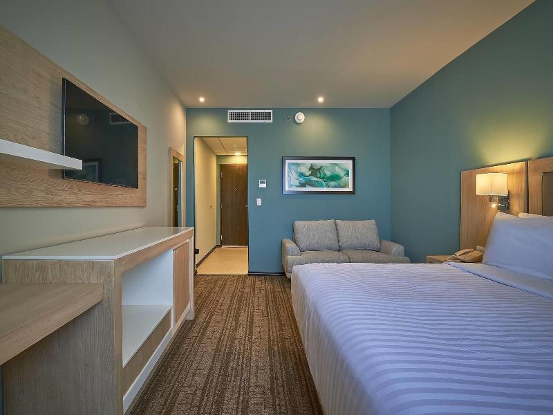 Wyndham Garden Saltillo image