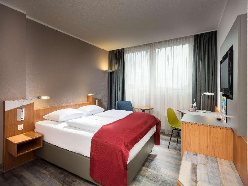 Ramada by Wyndham Hannover image