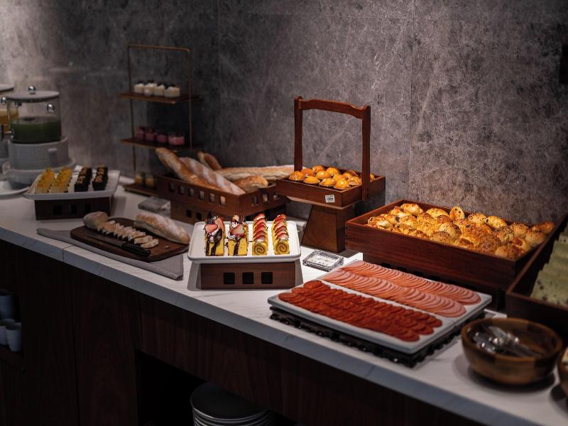 Novotel Shanghai Baoshan Jiusi image