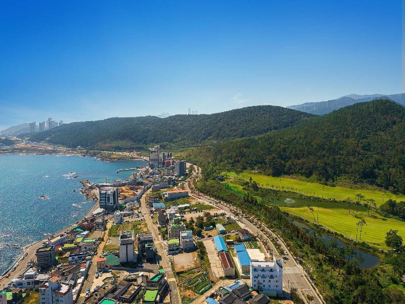 Hotel The Club Yeonhwari image