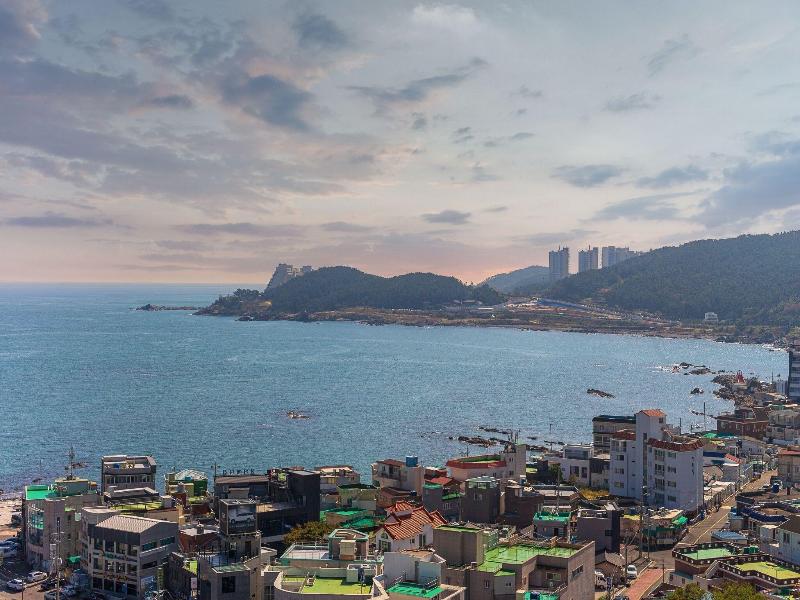 Hotel The Club Yeonhwari image