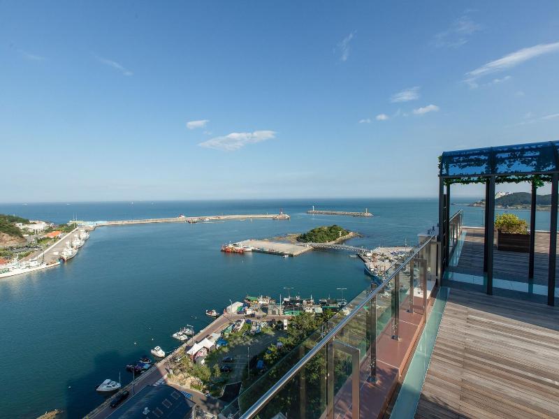 Hotel The Club Yeonhwari image