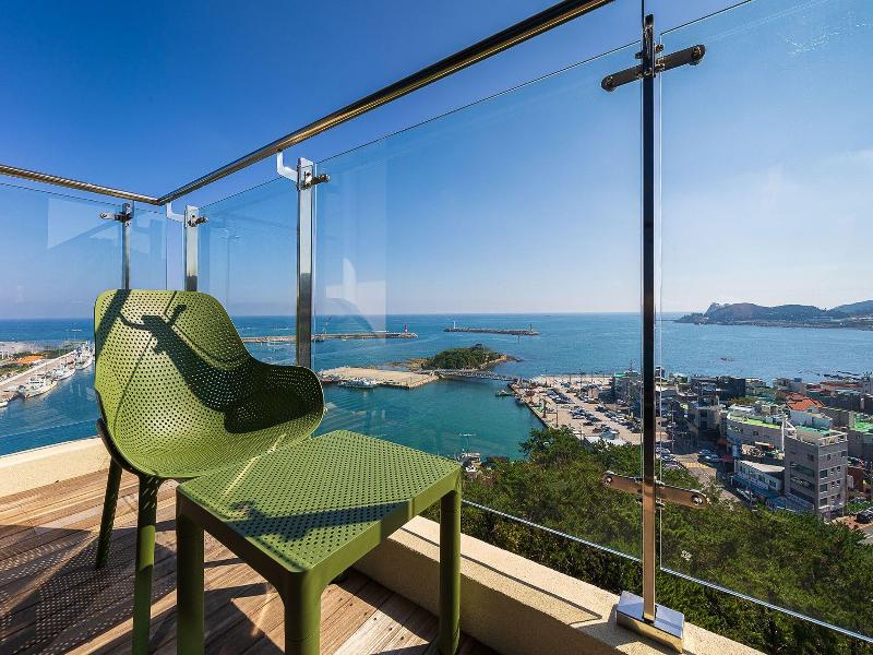 Hotel The Club Yeonhwari image