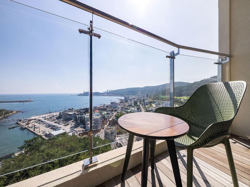 Hotel The Club Yeonhwari image