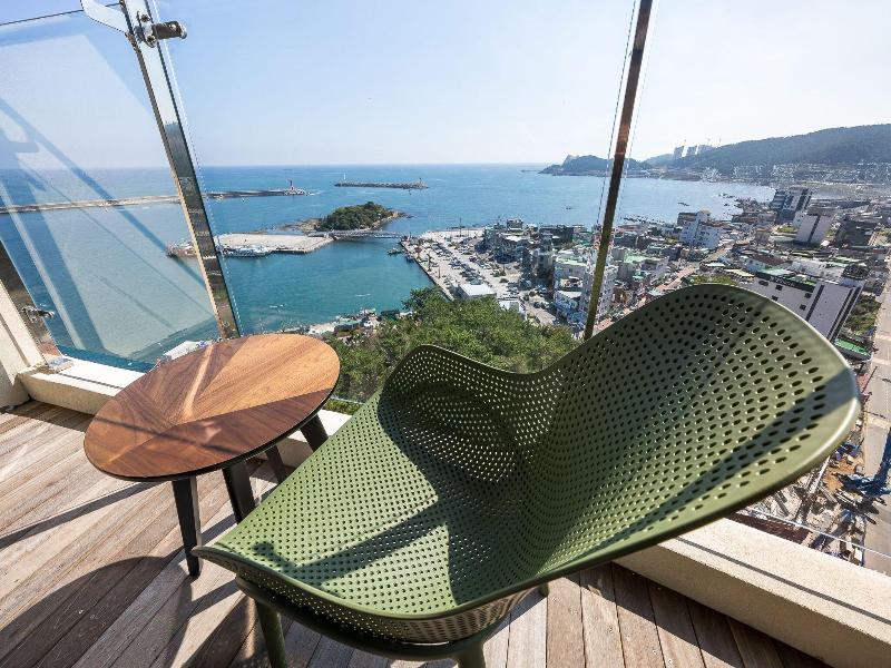 Hotel The Club Yeonhwari image