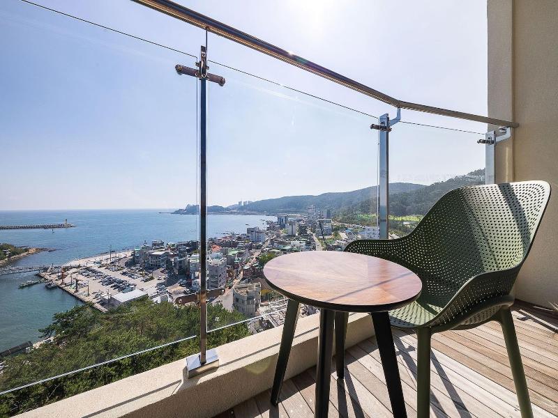 Hotel The Club Yeonhwari image