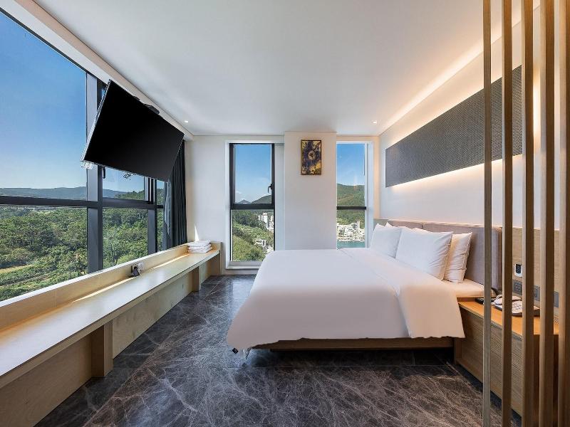 Hotel The Club Yeonhwari image