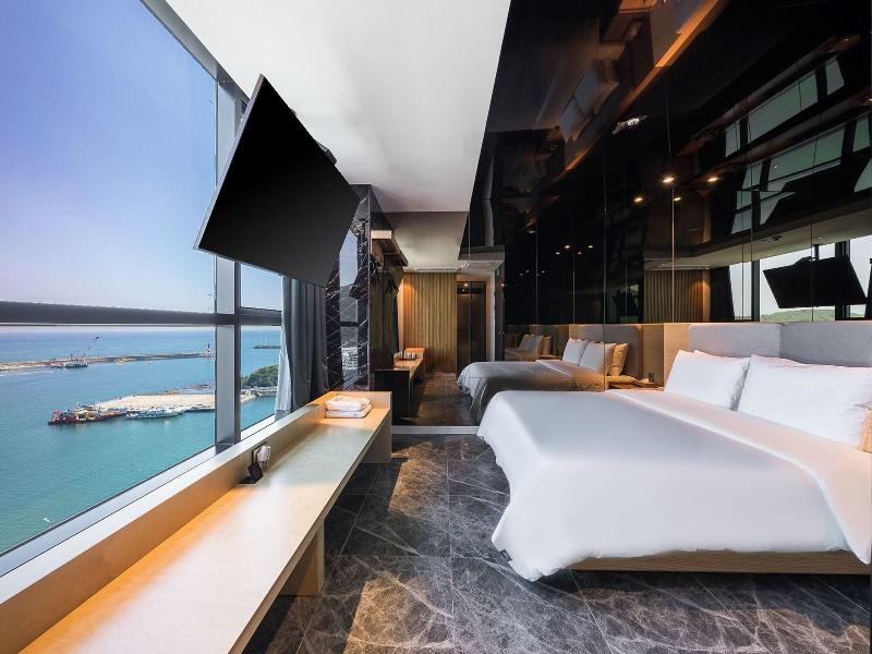 Hotel The Club Yeonhwari image