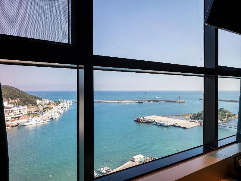 Hotel The Club Yeonhwari image