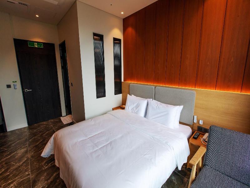 Hotel The Club Yeonhwari image
