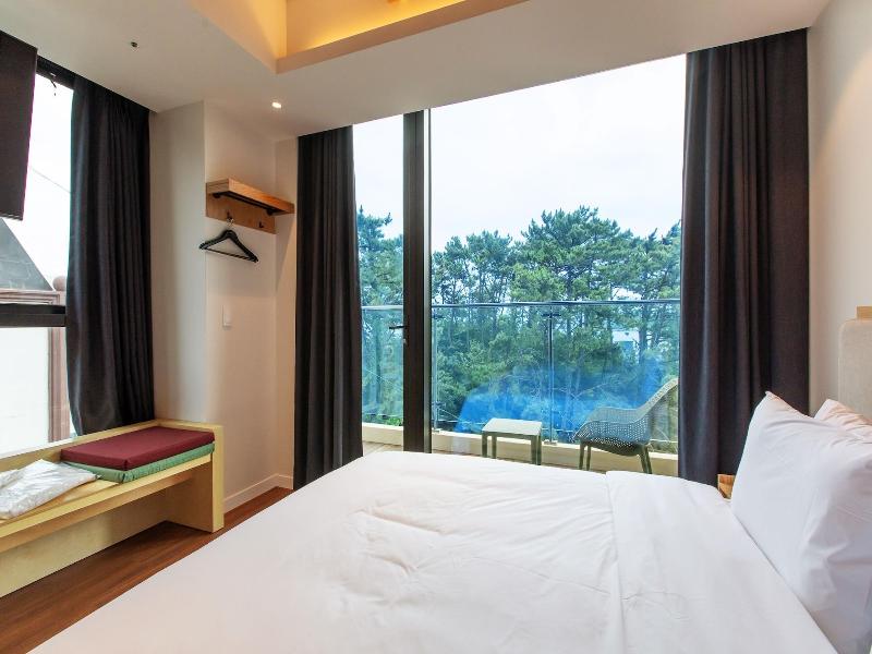 Hotel The Club Yeonhwari image