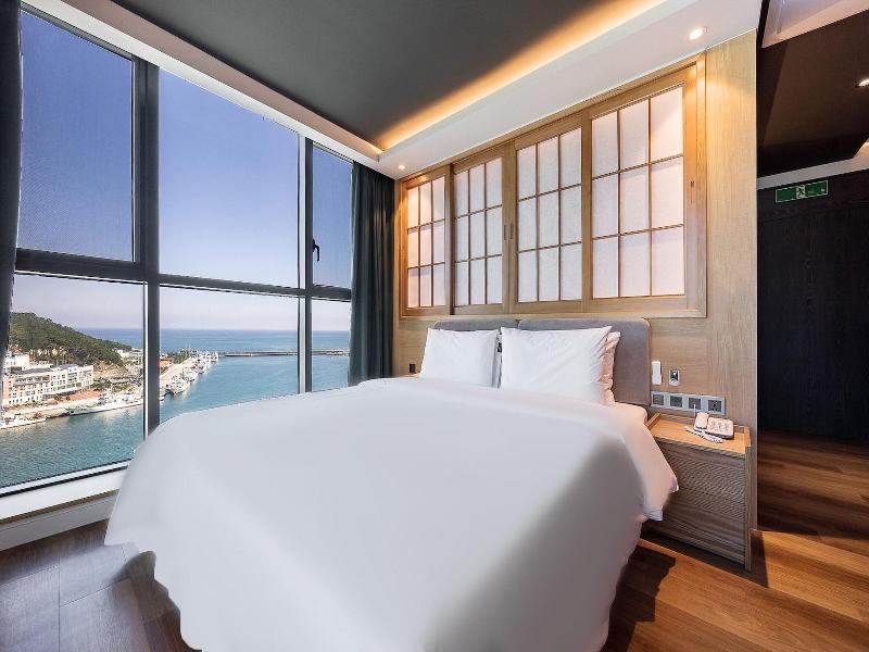 Hotel The Club Yeonhwari image