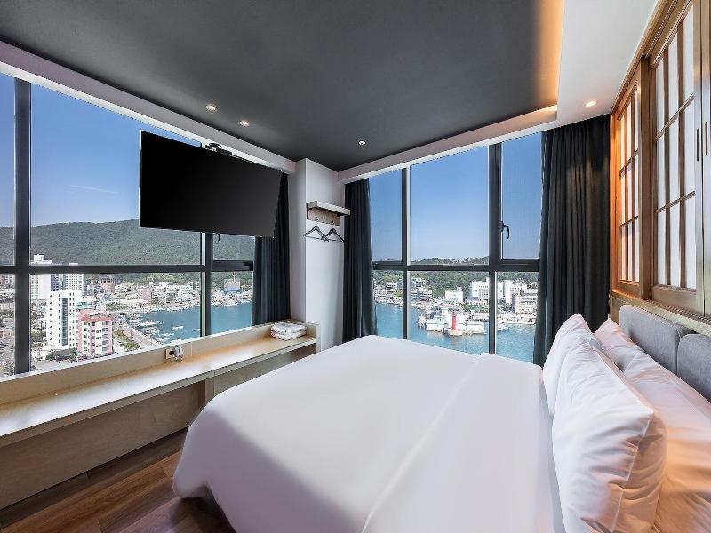 Hotel The Club Yeonhwari image