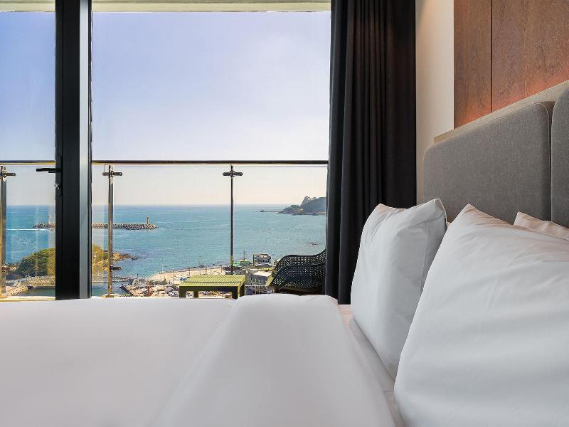 Hotel The Club Yeonhwari image