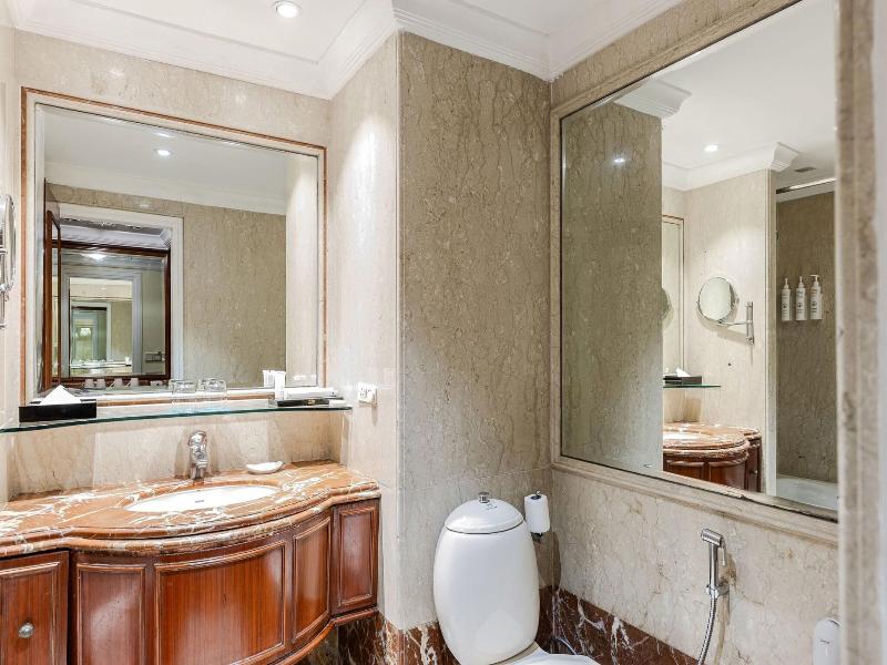 Le Royal Meridien image